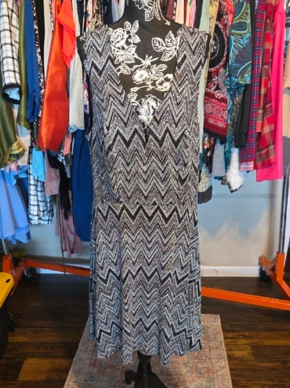 bailey blue Black & White Chevron Midi Dress